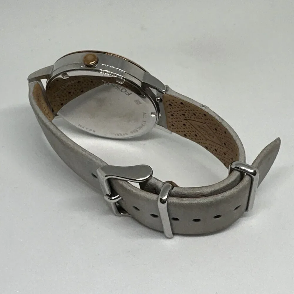 Fossil ES4057 Women's Gray Leather Analog Dial Quartz Genuine Wristwatch HME416